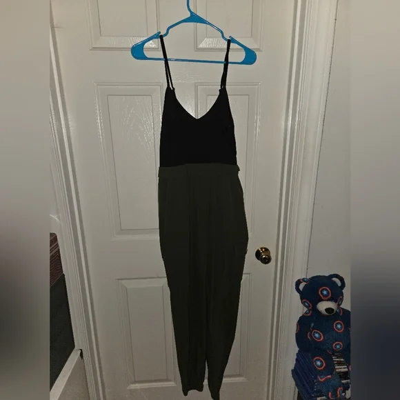 NWT!! Fashion Nova Black and Olive Jumpsuit - Picture 6 of 7